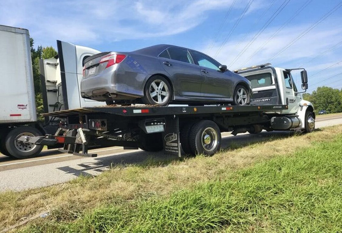 Long-distance towing service across state lines